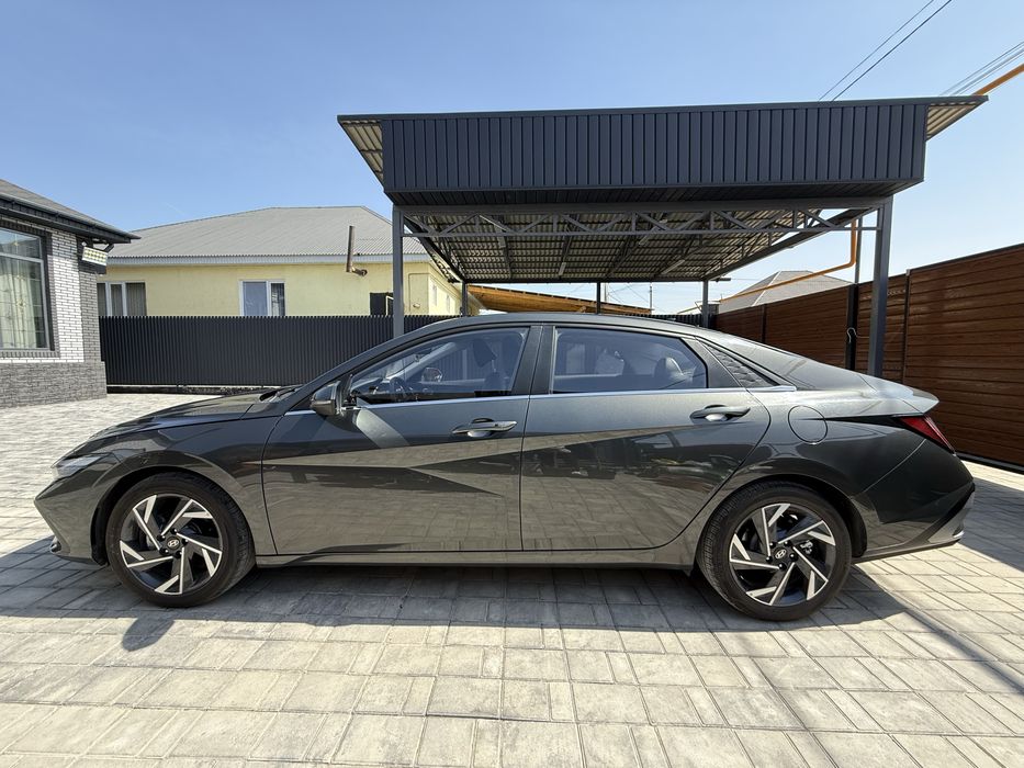 Hyundai Elantra 2024 Luxe