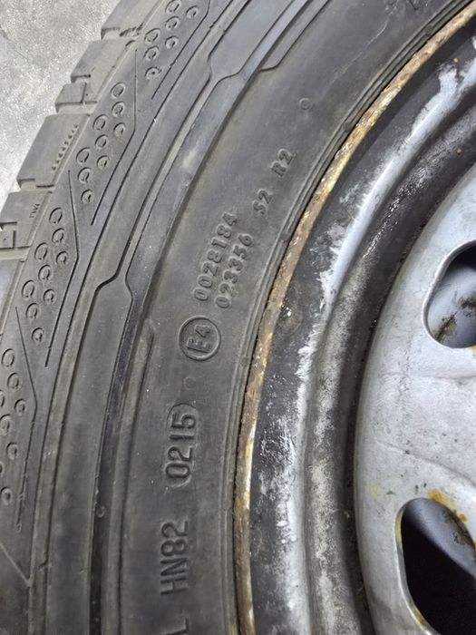 Jante T5 cu anvelope 215/65/16C vara CONTINENTAL