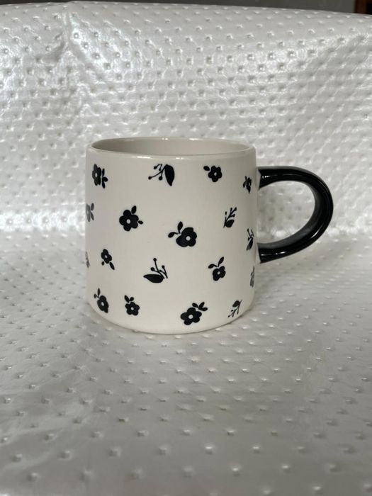 Кружка  с цветами