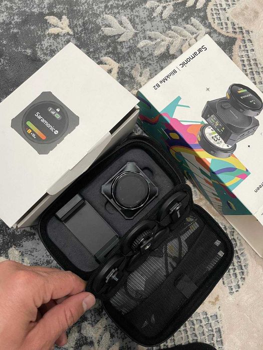 Saramonic Blink Me B2 | Smart Wireless Mic System with Touchscreen