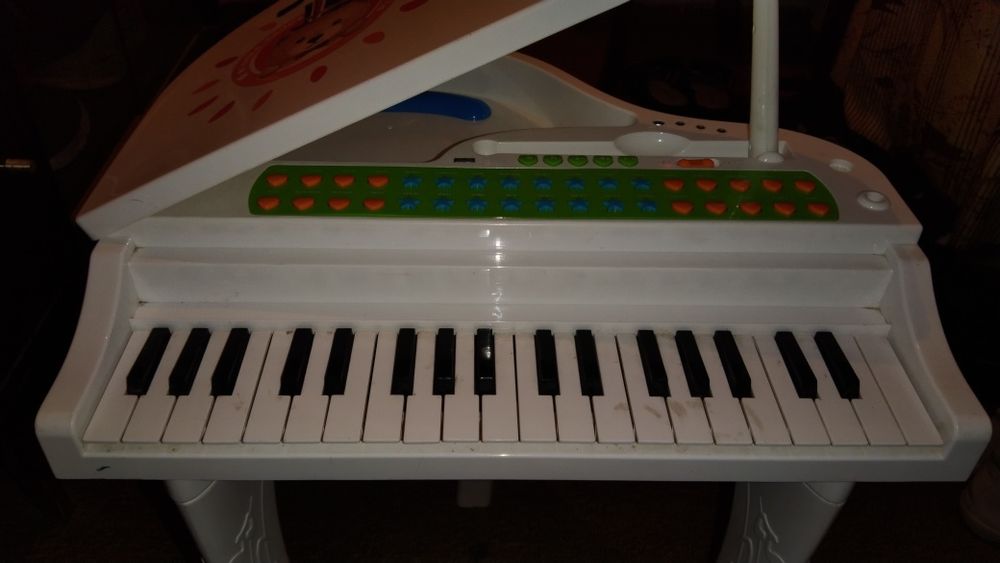 Детское пианино классное.