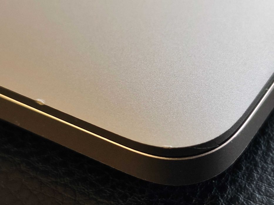 Macbook Pro 13 2018 i7 16GB RAM 2TB