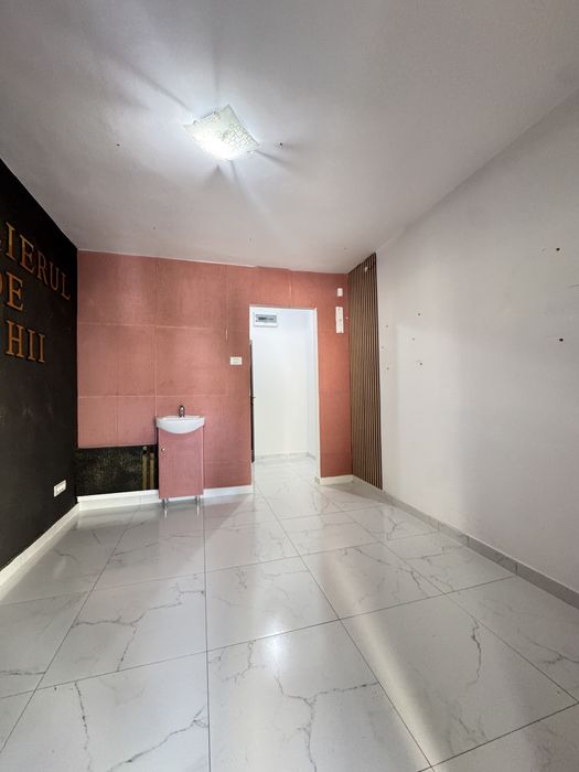 Închiriere spațiu comercial (2 studiouri) în cartierul Tractorul