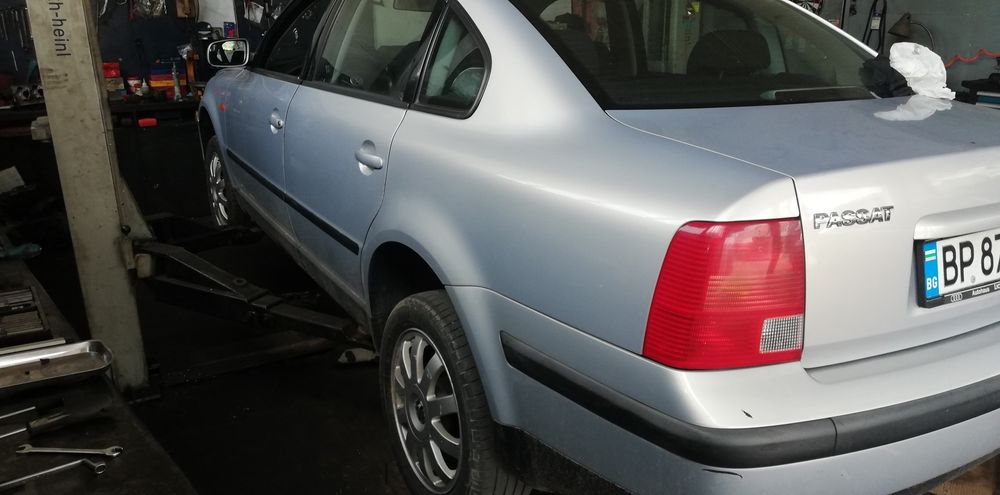 Пасат 4 на части 1.6 бензин газ 101 коня
