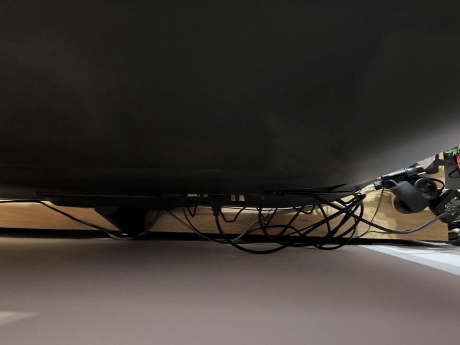 Здравейте продавам си стария телевизор