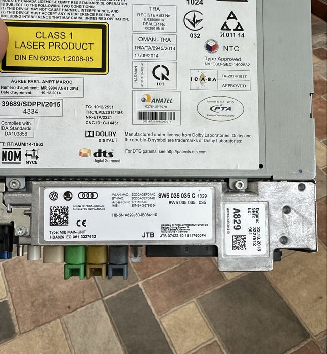 Navigatie : Display / Unitate Audi A4 B9, A5 8W 8.2” : 8W0035035C