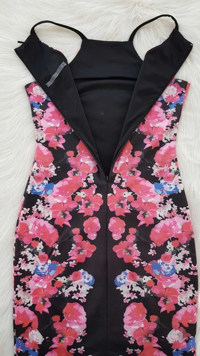 Дамска рокля GUESS размер S-М