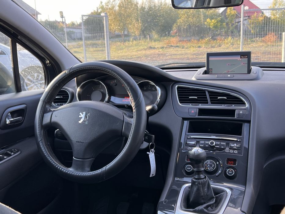 Peugeot 5008 1.6HDI 2013/Navi/ Panoramic/Posibilitatrr rate fixe