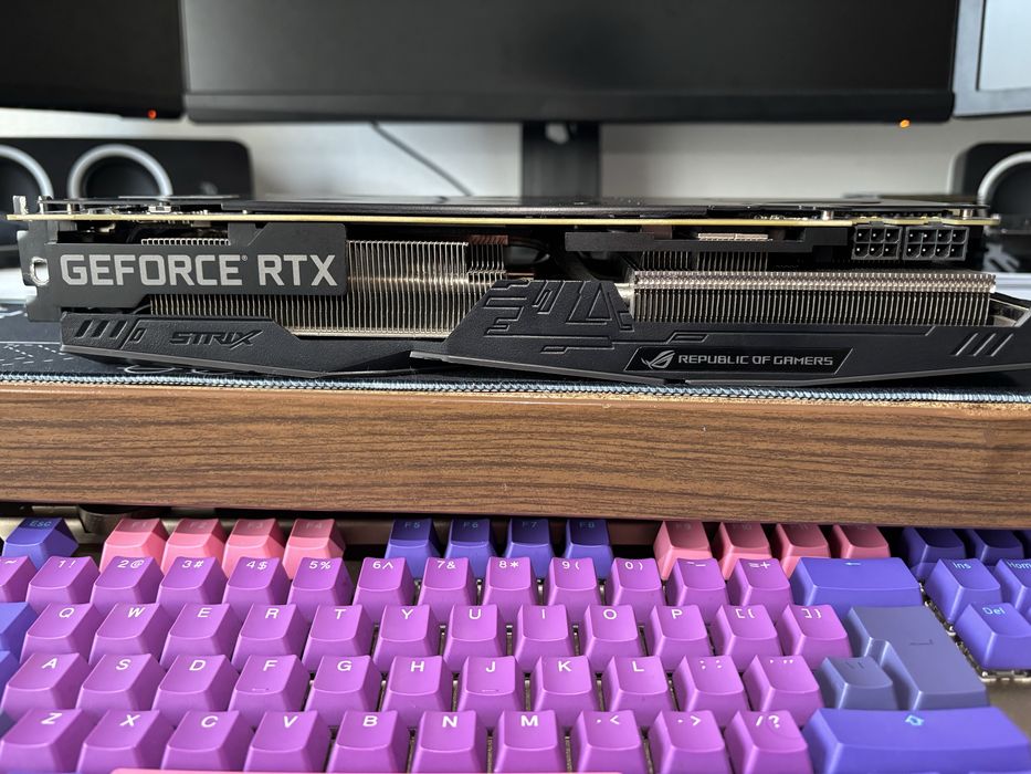 Placa Video ASUS ROG Nvidia Geforce RTX 2060 Super 8GB GDDR6 Strix OC