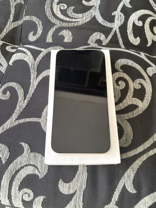 IPhone 13 128GB Бял