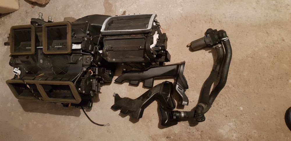 БМВ 320d 163кс е91 на части