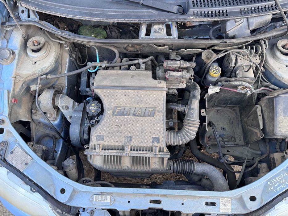 Fiat punto 1.4 2003г. На части.