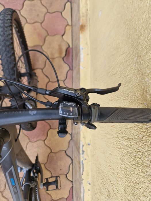 Bicicleta Cube 27.5