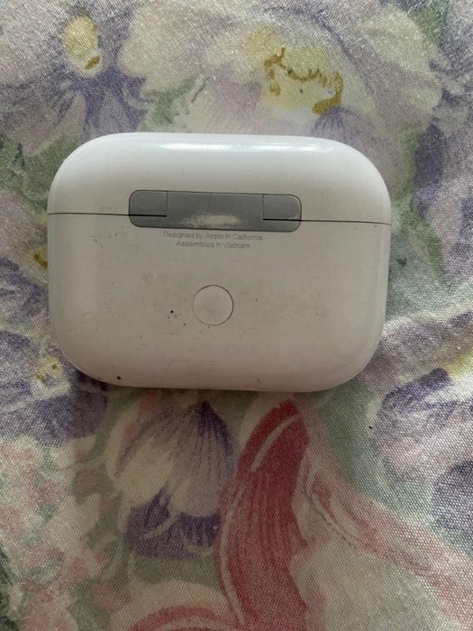 Наушники AirPods