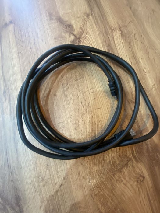 Два кабеля HDMI