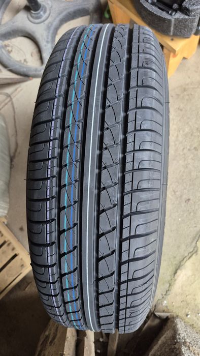 Запаска 14 размер + домкрат + балонный ключ + отвёртка