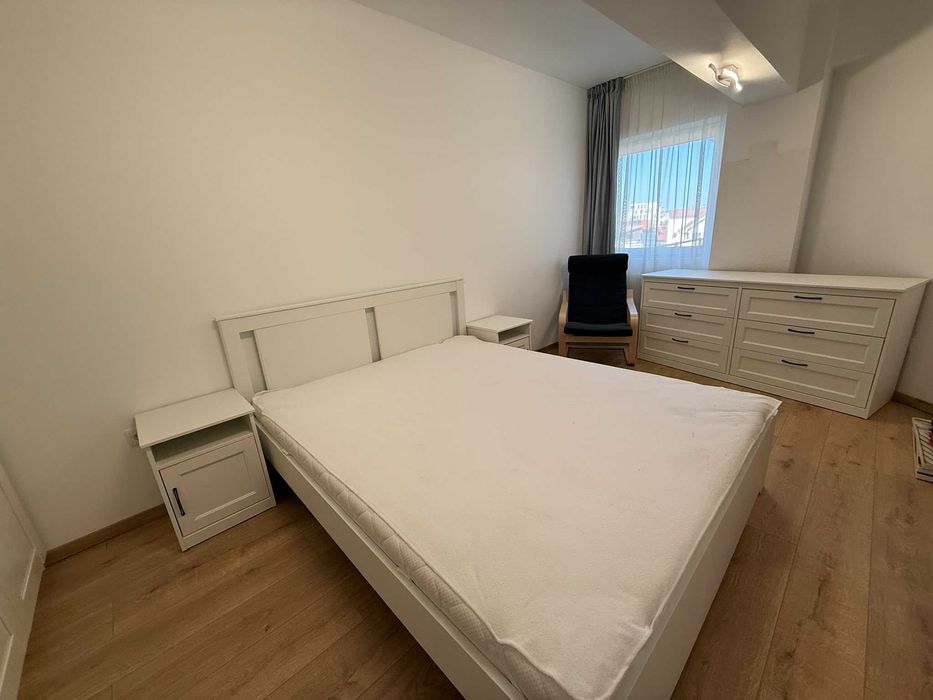 Inchiriere apartament, strada Bucuresti, zona Farmec + Garaj subteran- 690euro