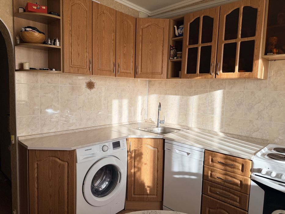 Кухонный гарнитур с техникой