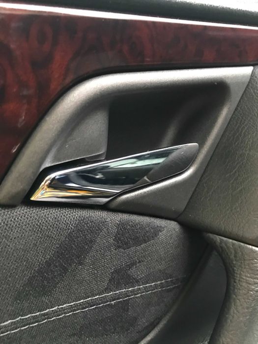 Vand sau schimb cu teren sau cu casa  la munte Ofer diferenta