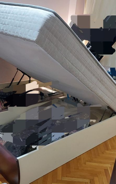 Продавам матрак 164/190 със спалня