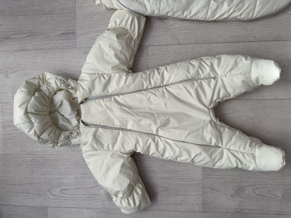 Продам конверт+ комбинезон на выписку