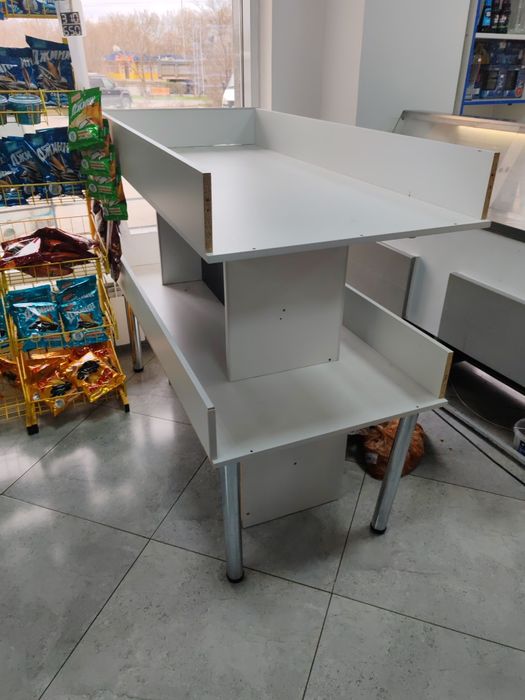 Одам даром полка для магазин