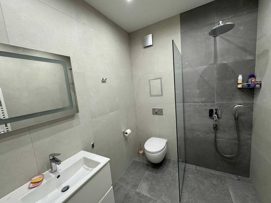 Дава се под наем Двустаен апартамент в София, Зона Б-18 - 65 кв.м за 850 € - Снимка #3