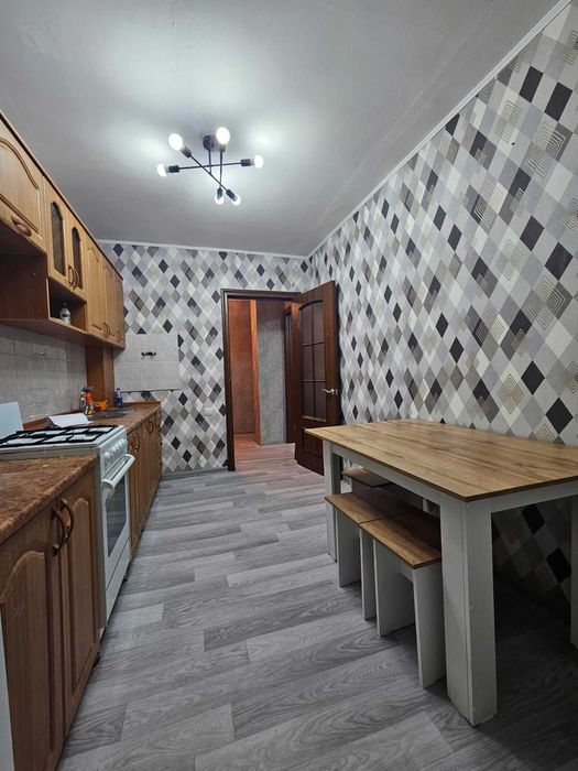 продам 2 ком Квартиру РН Азии