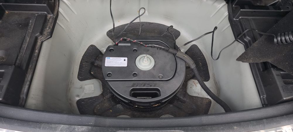 Mazda 6 - 2.2 diesel (185 hp) - 2010 + subwoofer din fabrica