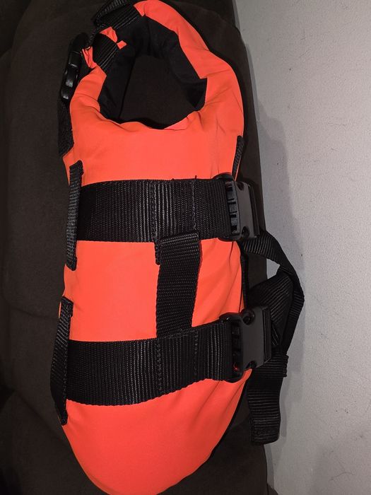 Vesta de salvare căței