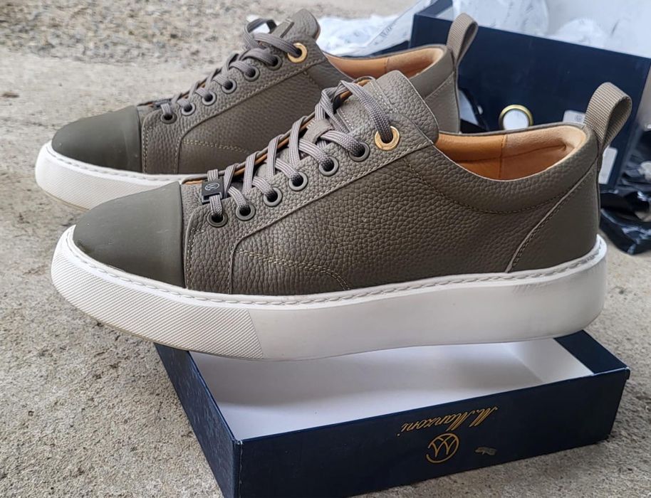 Продается …………..