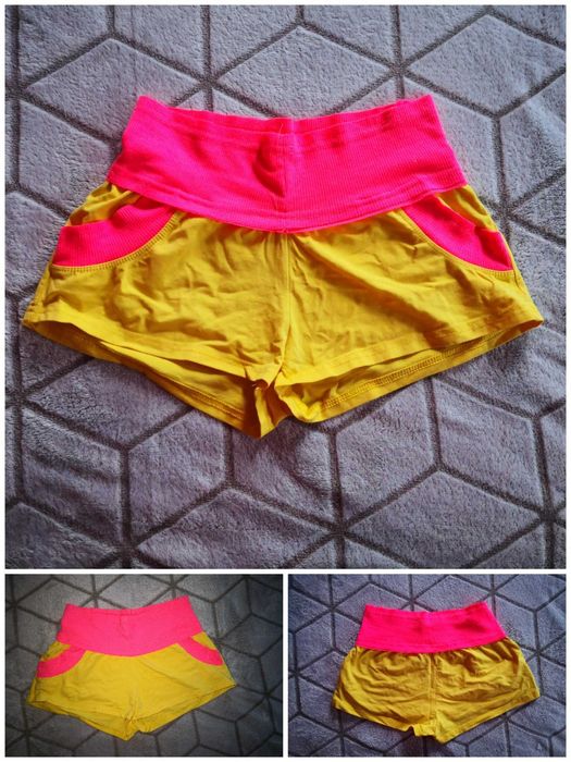 Якета IVY Park, златно, сребърен суит шърт и др.