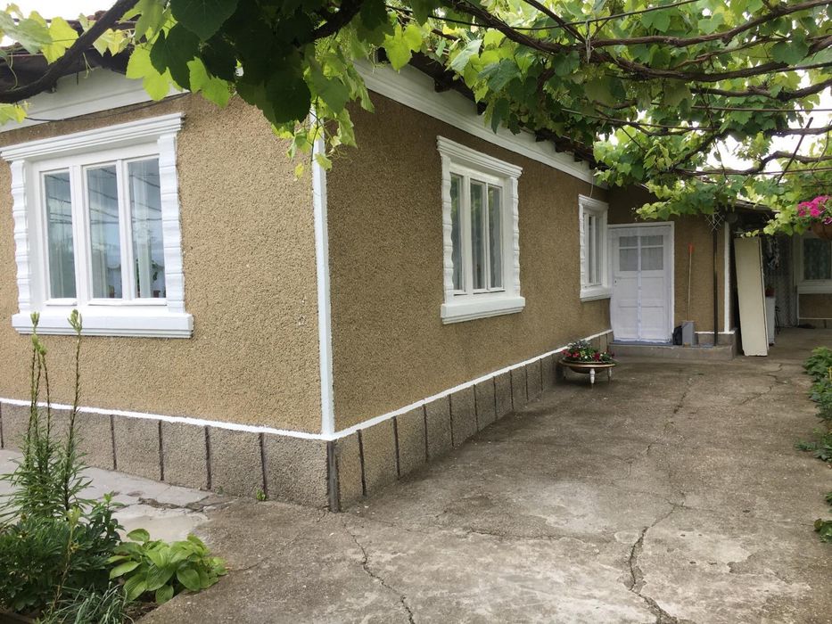 De vanzare Casa din piatra  ,Sat Comana, jud Constanta