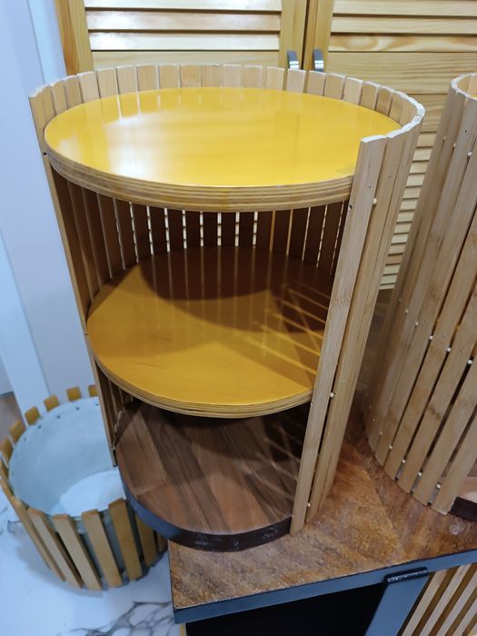 Помощна масичка за спалня