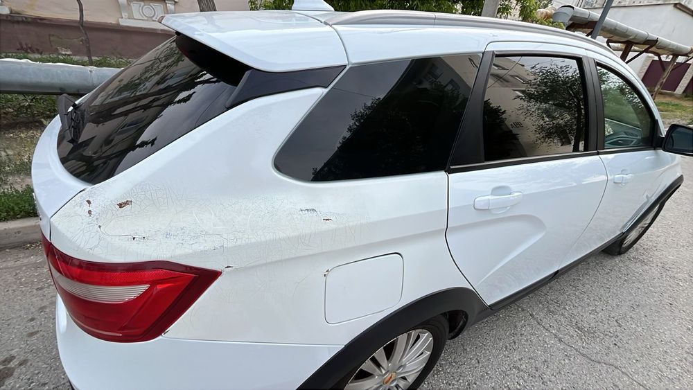 Lada Vesta cross