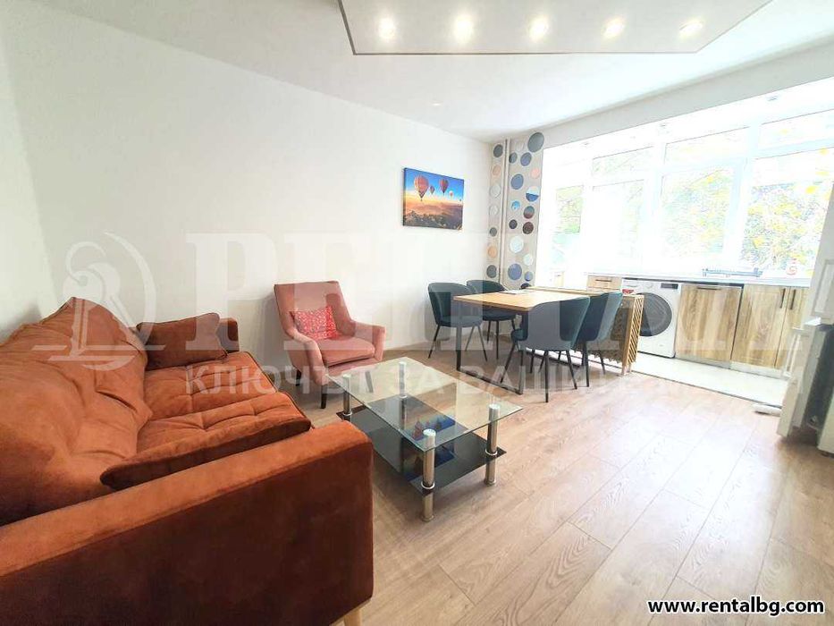 Дава се под наем Тристаен апартамент в Пловдив, Център - 75 кв.м за 484.5 € - Снимка #2