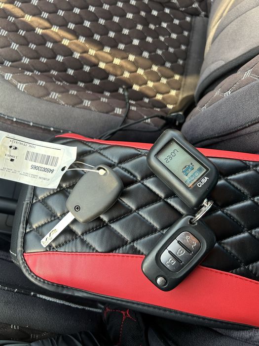 Продам Весту кросс