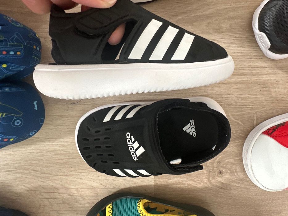 Сандали и маратонки Adiddas/Nike/Crocs/Ipanema за момче 19/20 номер