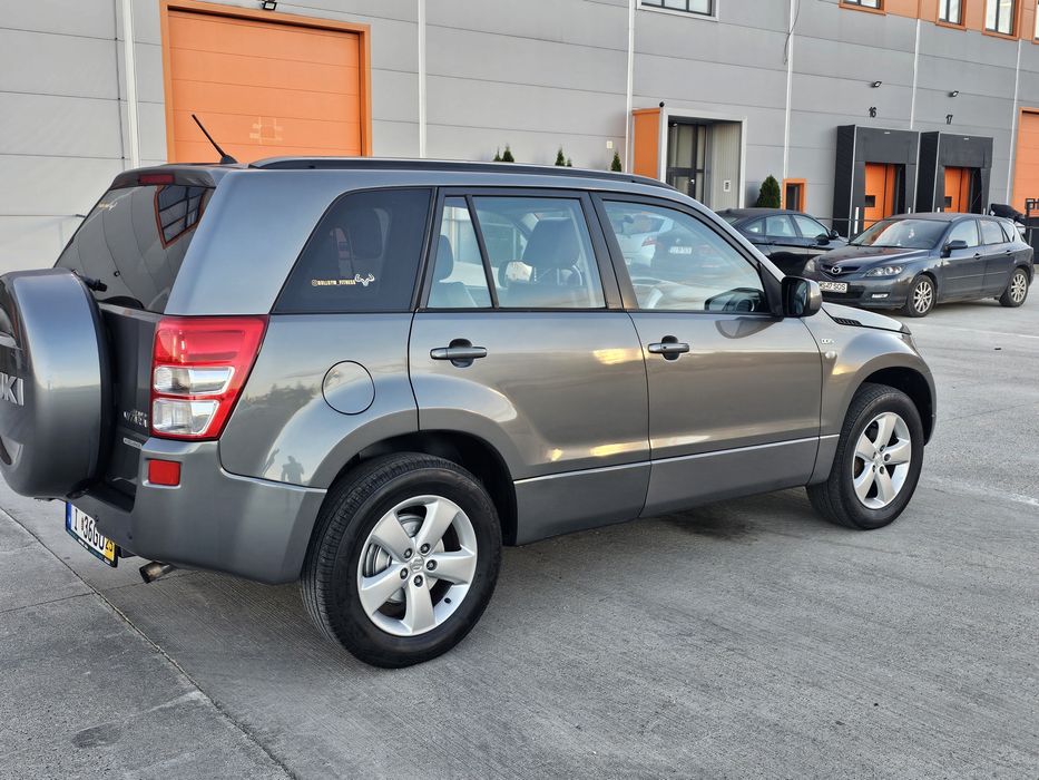 Suzuki grand vitara,1.9Diesel,Limited,Clima,Xenon,Trapa,Posibil rate *