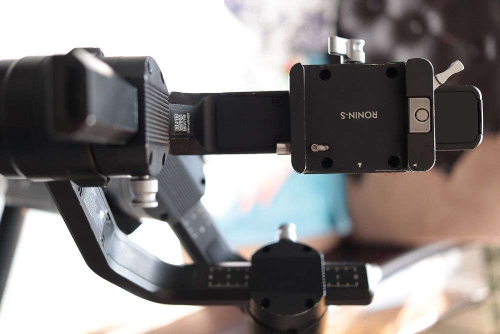 продаю Стабилизатор DJI Ronin S