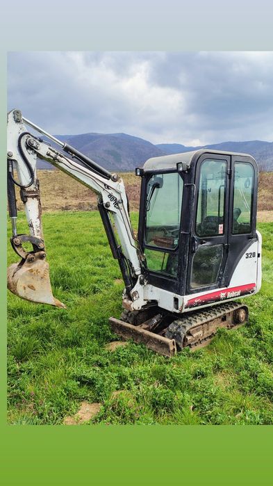 Bobcat 320 miniexcavator