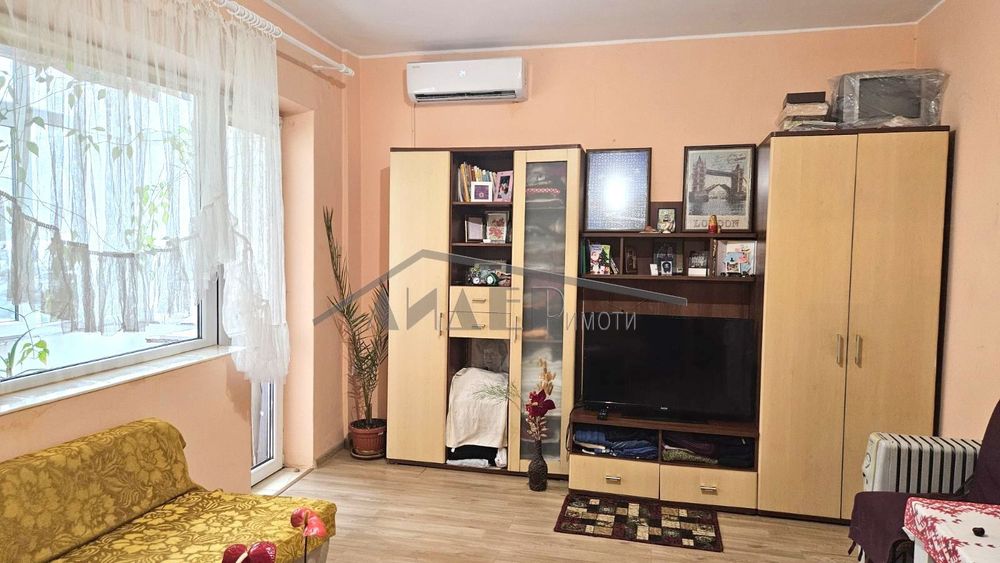 Продава се Едностаен апартамент в Пловдив, Тракия - 36 кв.м за 992 €/кв.м - Снимка #2