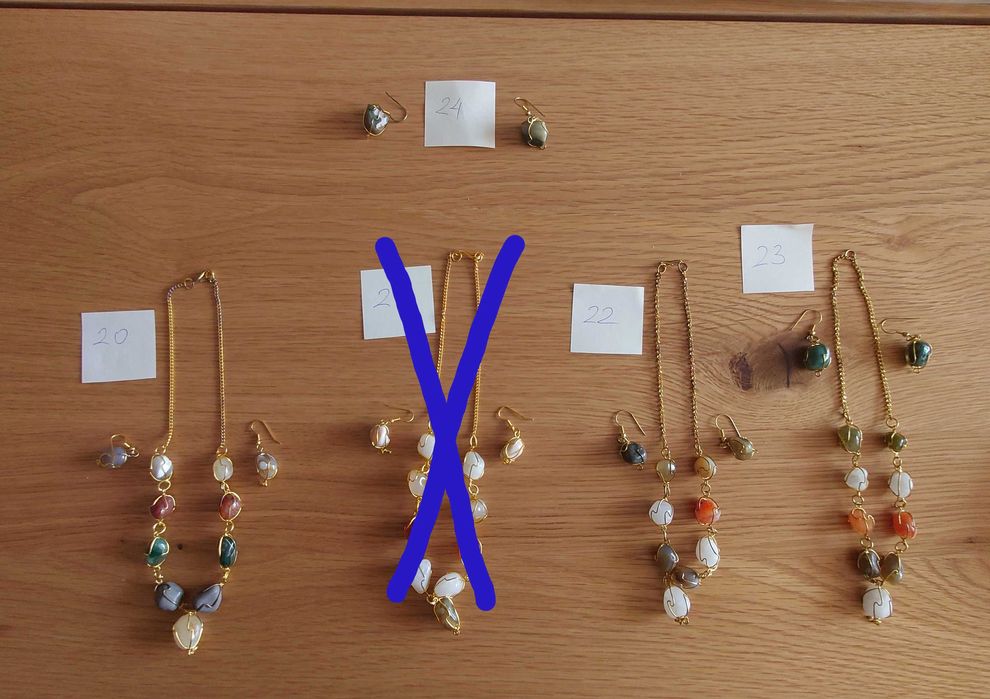 Гердани Слонова кост и Колие+обеци с полускъпоценен камък