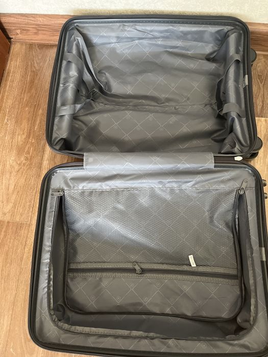 Продам чемодан - ручная кладь