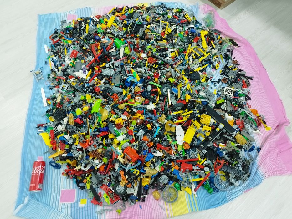 Конструктор Лего техник Lego technic биониклы 20 килограмм