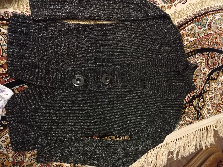 продам жен..платья,юбку,кофты