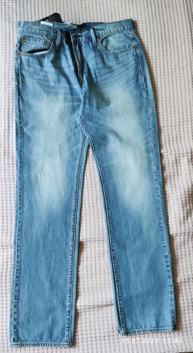 Levi's - джинсы новые цвета неба Ташкента