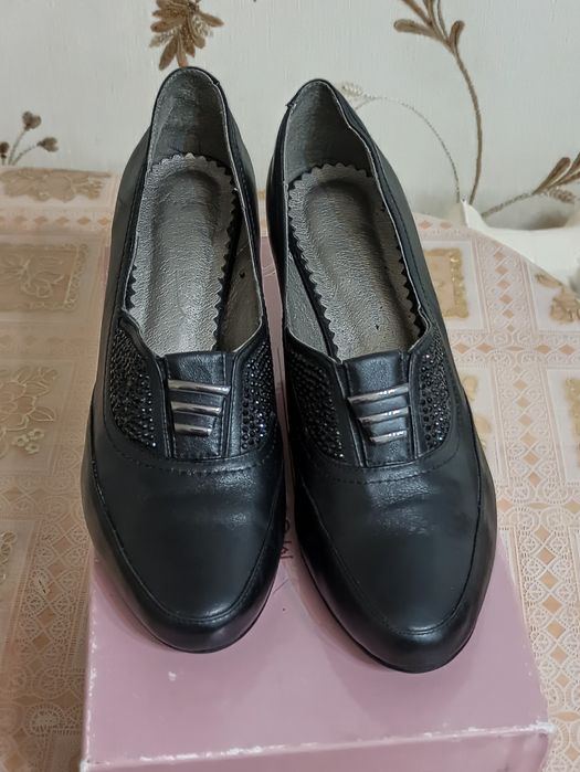 Продам обувь разную