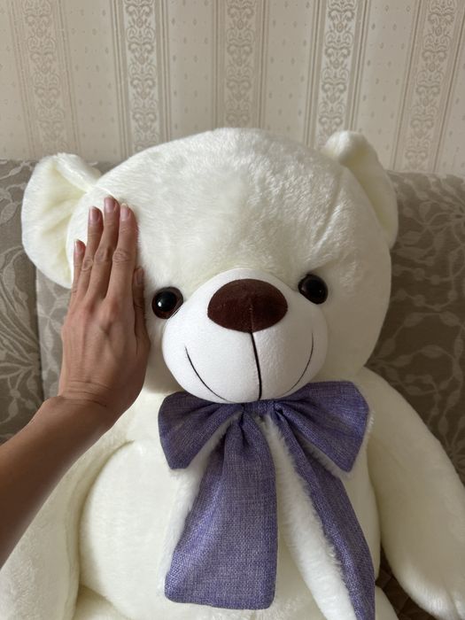 Плюшевый медведь на подарок