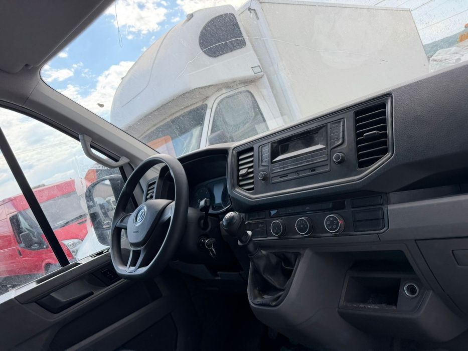 Dezmembrez Volkswagen caracter 2.0